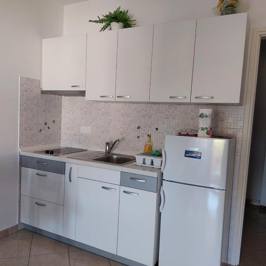 Apartment Ivana,Mali Maj Poreč Eksteriør billede