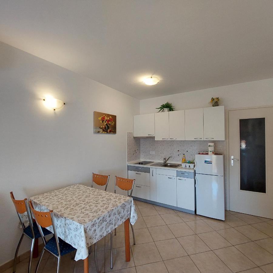 Apartment Ivana,Mali Maj Poreč Eksteriør billede